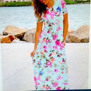 Saved By The Dress attractive floral maxi M-L